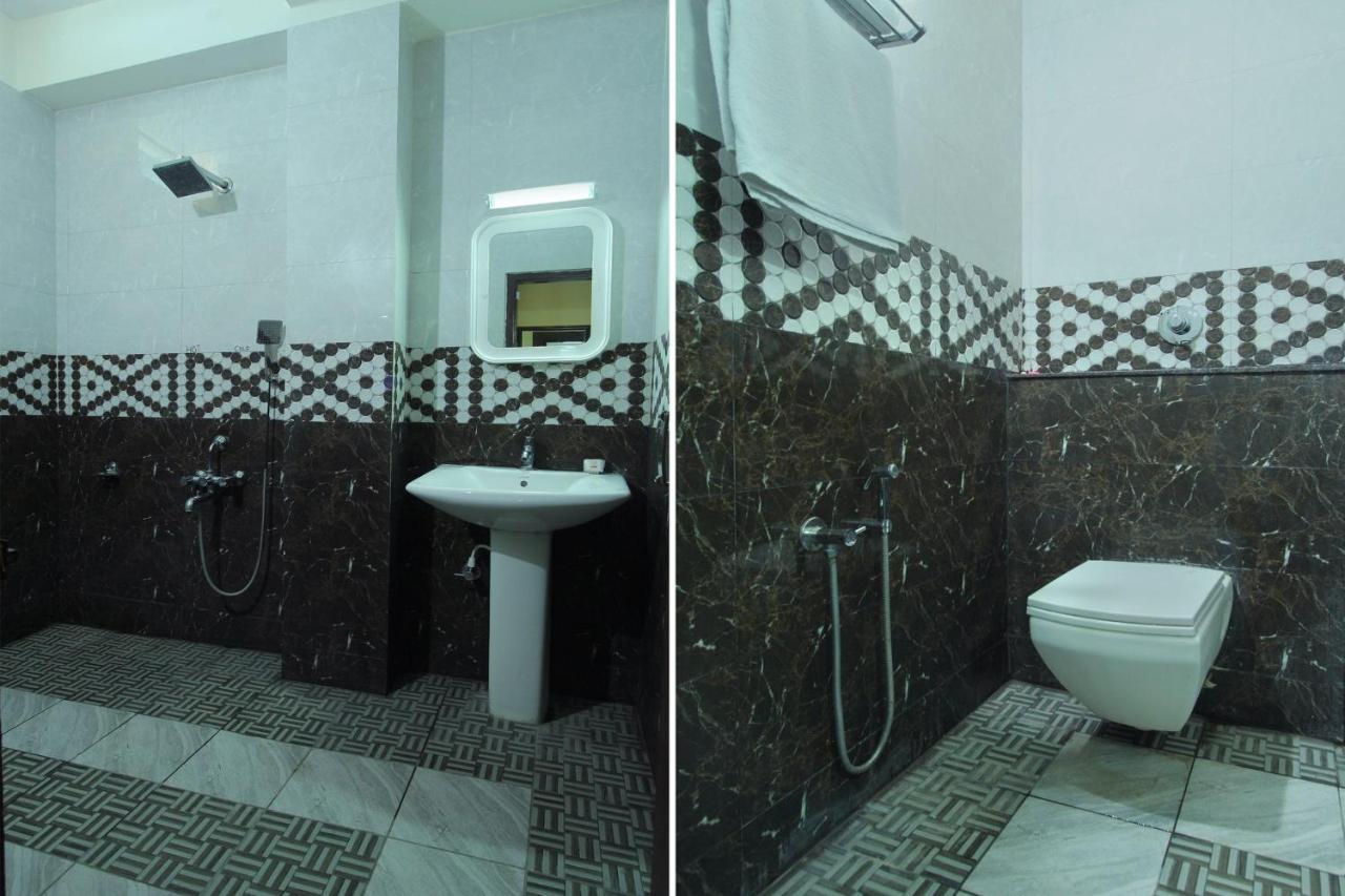 Capital O Hotel Samanvi International Belur  Luaran gambar